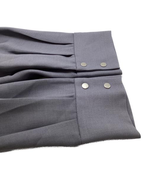 UNITED TOKYO（ユナイテッドトーキョー）UNITED TOKYO (ユナイテッドトーキョー) Belted dress / ボレロシェルフワンピース / 500510009 グレーの古着・服飾アイテム