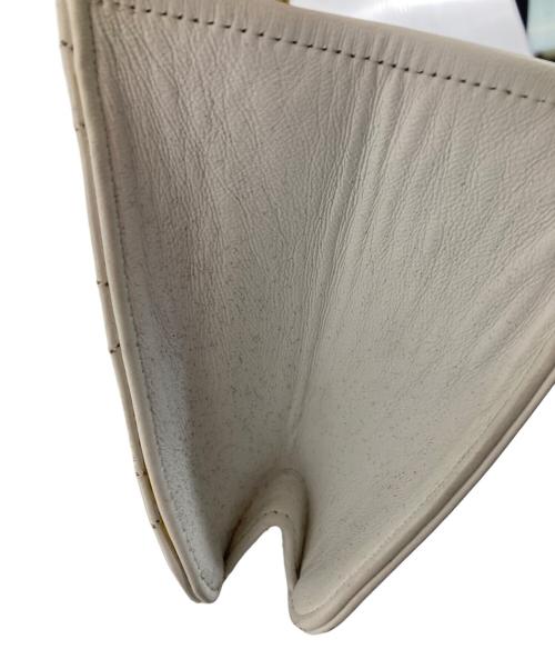 CHANEL（シャネル）CHANEL (シャネル) ショルダーバッグ マトラッセ MATELASSE 0171216 ホワイトの古着・服飾アイテム