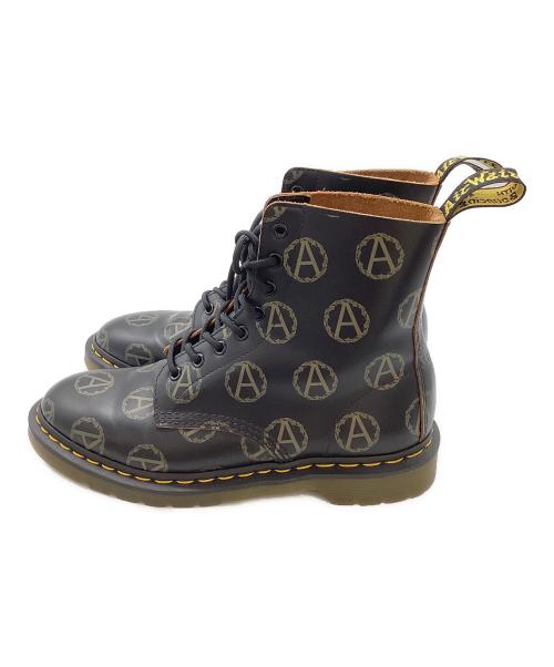 Dr.Martens（ドクターマーチン）Dr.Martens (ドクターマーチン) Supreme (シュプリーム) UNDERCOVER (アンダーカバー) 8ホールブーツ ブラック サイズ:US9の古着・服飾アイテム
