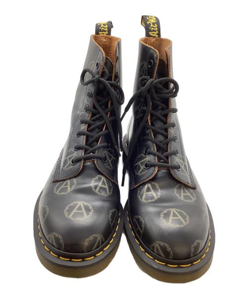 Dr.Martens（ドクターマーチン）Dr.Martens (ドクターマーチン) Supreme (シュプリーム) UNDERCOVER (アンダーカバー) 8ホールブーツ ブラック サイズ:US9の古着・服飾アイテム