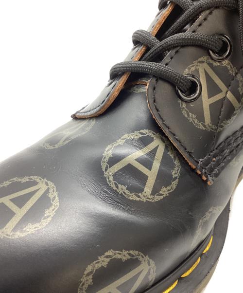 Dr.Martens（ドクターマーチン）Dr.Martens (ドクターマーチン) Supreme (シュプリーム) UNDERCOVER (アンダーカバー) 8ホールブーツ ブラック サイズ:US9の古着・服飾アイテム