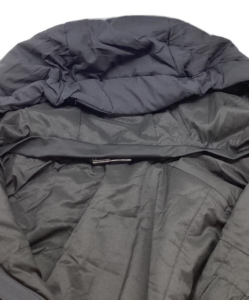 ARC'TERYX（アークテリクス）ARC'TERYX (アークテリクス) Atom AR Hoody/24105-135471 ブラック サイズ:XLの古着・服飾アイテム