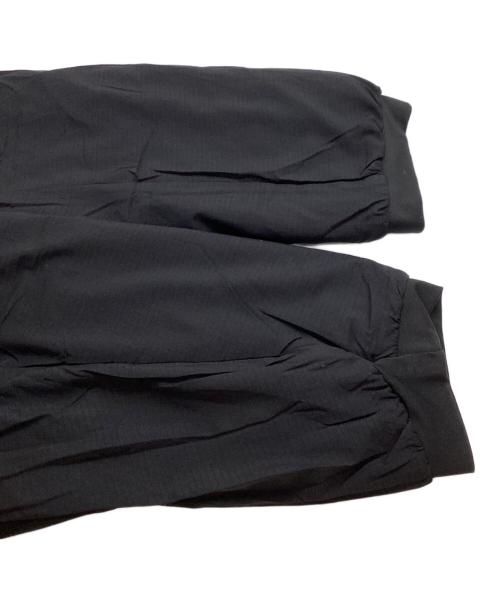 ARC'TERYX（アークテリクス）ARC'TERYX (アークテリクス) Atom AR Hoody/24105-135471 ブラック サイズ:XLの古着・服飾アイテム
