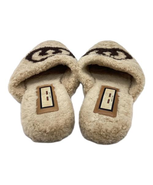 GUCCI（グッチ）GUCCI (グッチ) Eileen Logo print Shearling Slippers /アイリーン ロゴプリント シアリング スリッパ / イタリア製 / Made In Italy ベージュ サイズ:8の古着・服飾アイテム