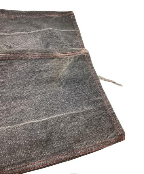 ISSEY MIYAKE（イッセイミヤケ）ISSEY MIYAKE (イッセイミヤケ) デニムパンツ / ME31FF066 グレー サイズ:4の古着・服飾アイテム