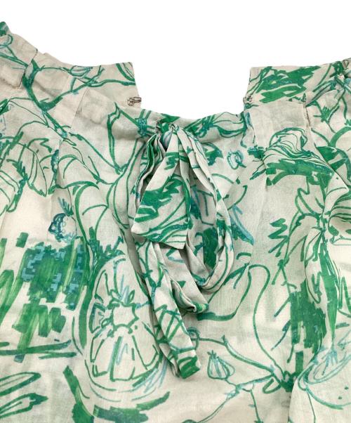 TOMORROW LAND（トゥモローランド）TOMORROW LAND (トゥモローランド) 24SS / ベジタブルリーフプリントネックギャザーブラウス / 13-01-42-01103 グリーン サイズ:36の古着・服飾アイテム