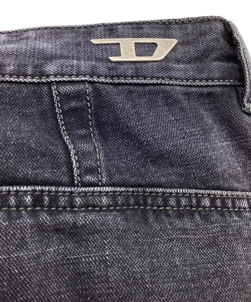 DIESEL（ディーゼル）DIESEL (ディーゼル) relaxed jeans d-touch cargo 007Z9 ブラック サイズ:W30の古着・服飾アイテム