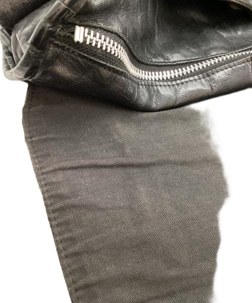 Y's for men（ワイズフォーメン）Y's for men (ワイズフォーメン) レザーショルダーバッグ　MP-104-727 ブラックの古着・服飾アイテム