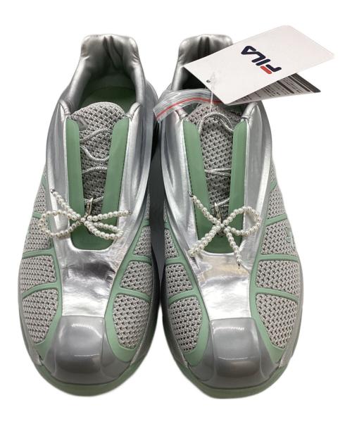 FILA（フィラ）FILA (フィラ) スニーカー　Rena コラボレーションモデル　USS25036-250 シルバー サイズ:25.5cmの古着・服飾アイテム