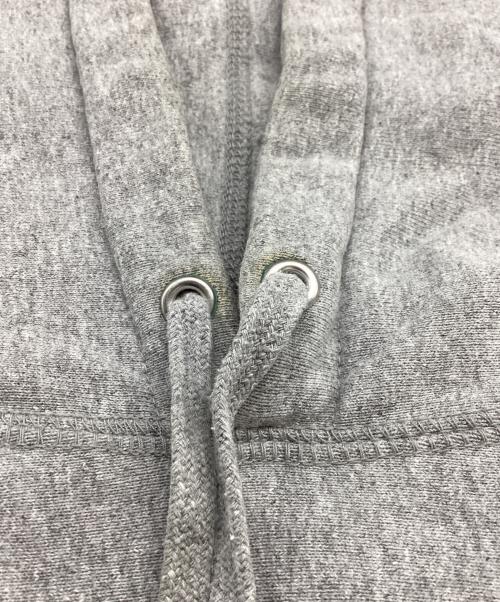 SUPREME（シュプリーム）SUPREME (シュプリーム) S Logo Quilted Hooded Sweatshirt/S / ロゴキルティングフーディスウェット / 20SS グレー サイズ:Mの古着・服飾アイテム