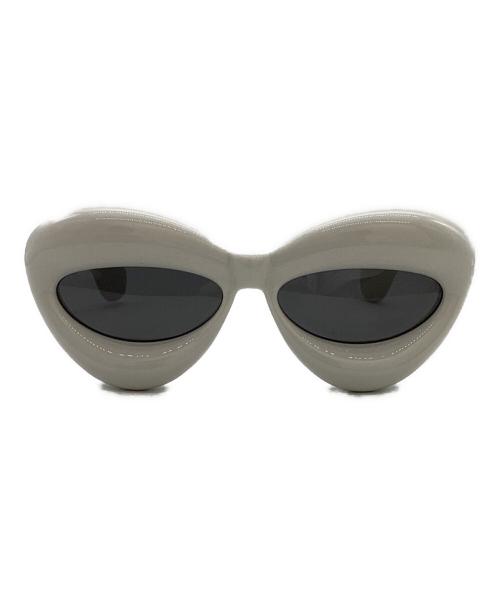 LOEWE（ロエベ）LOEWE (ロエベ) キャットアイフレーム サングラス　LW40097I ホワイト サイズ:SIZE 55□16 145の古着・服飾アイテム