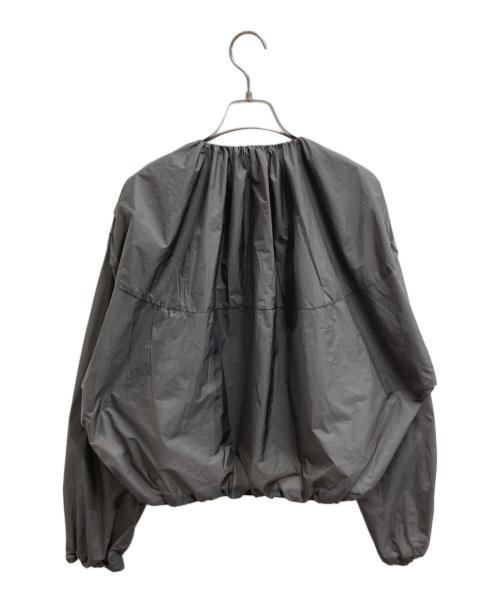 Demi-Luxe Beams（デミルクス ビームス）Demi-Luxe Beams (デミルクス ビームス) シアー ドルマン ジップブルゾン / 64-18-0650-167 グレー サイズ:Freeの古着・服飾アイテム