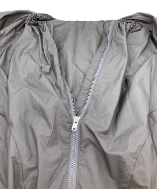 Demi-Luxe Beams（デミルクス ビームス）Demi-Luxe Beams (デミルクス ビームス) シアー ドルマン ジップブルゾン / 64-18-0650-167 グレー サイズ:Freeの古着・服飾アイテム