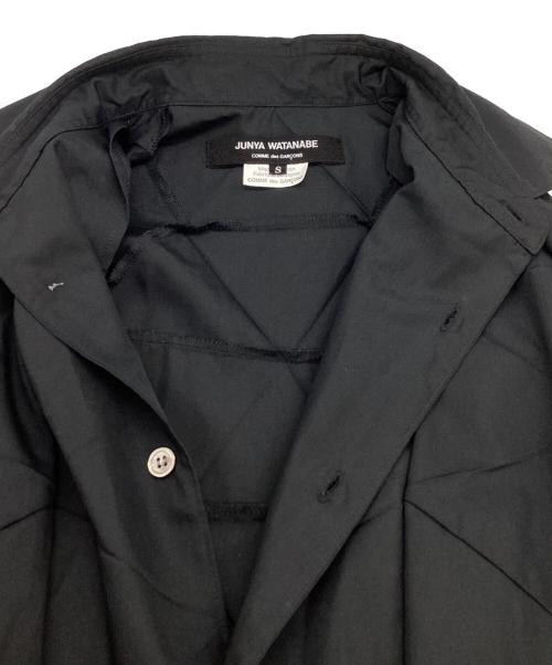 JUNYA WATANABE COMME des GARCONS（ジュンヤワタナベ コムデギャルソン）JUNYA WATANABE COMME des GARCONS ((ジュンヤワタナベ コムデギャルソン) プリーツ加工ショートシャツ ブラック サイズ:Sの古着・服飾アイテム