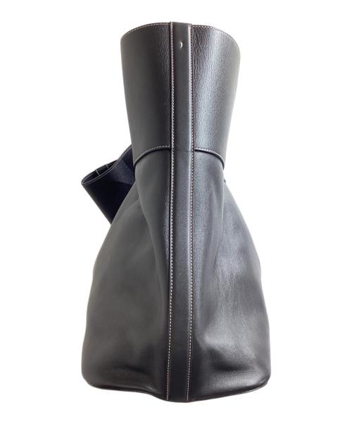 ALEXANDER McQUEEN（アレキサンダーマックイーン）ALEXANDER McQUEEN (アレキサンダーマックイーン) THE BOW レザーラージ トートバッグ　602955・709344 ポーチ付 イタリア製 ブラックの古着・服飾アイテム