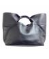 ALEXANDER McQUEEN（アレキサンダーマックイーン）の古着「THE BOW レザーラージ トートバッグ　602955・709344 ポーチ付 イタリア製」｜ブラック