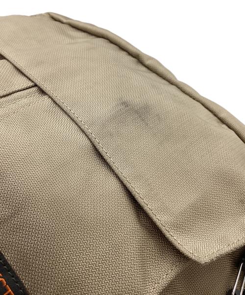 MYSTERY RANCH（ミステリーランチ）MYSTERY RANCH (ミステリーランチ) DISTRICT 8 / ディストリクト8 ベージュの古着・服飾アイテム