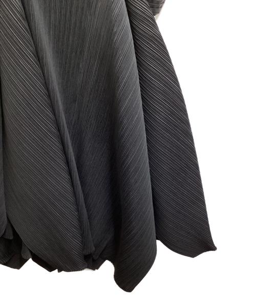 ebony eyes（エボニーアイズ）ebony eyes (エボニーアイズ) ebony eyes / エボニーアイズ / 変形プリーツワンピース ブラック サイズ:M-Lの古着・服飾アイテム