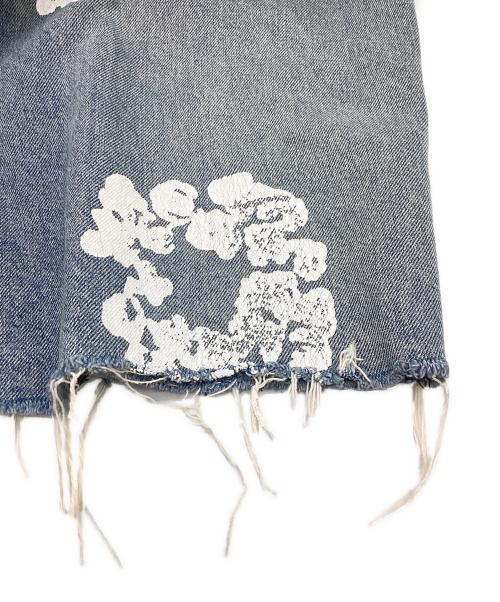 Denim Tears（デニムティアーズ）Denim Tears (デニムティアーズ) ハーフデニムパンツ / The Cotton Wreath Jean Short / コットンリースデニムショーツ インディゴ サイズ:XLの古着・服飾アイテム