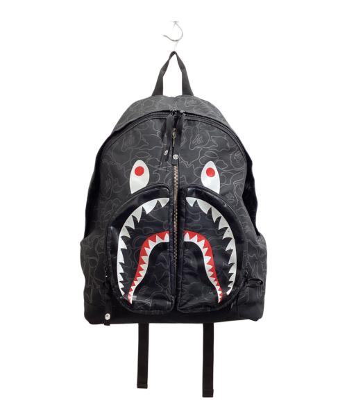 A BATHING APE（ア ベイシング エイプ）A BATHING APE (ア ベイシング エイプ) NEON CAMO SHARK DAY PACK / ネオンカモシャークデイパック  001BAK301007M ブラックの古着・服飾アイテム