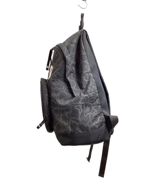 A BATHING APE（ア ベイシング エイプ）A BATHING APE (ア ベイシング エイプ) NEON CAMO SHARK DAY PACK / ネオンカモシャークデイパック  001BAK301007M ブラックの古着・服飾アイテム