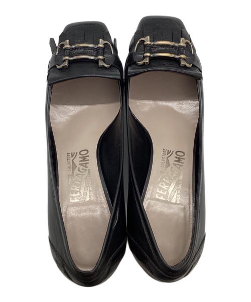 Salvatore Ferragamo（サルヴァトーレ フェラガモ）Salvatore Ferragamo (サルヴァトーレ フェラガモ) ガンチーニフリンジパンプス ブラック サイズ:7の古着・服飾アイテム