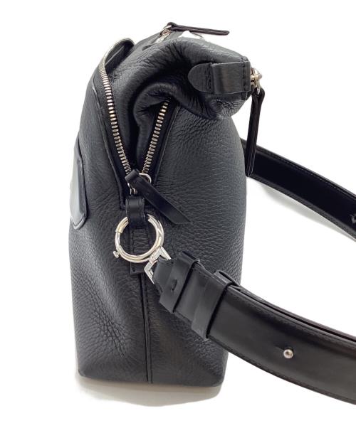 Maison Margiela（メゾンマルジェラ）Maison Margiela (メゾンマルジェラ) 5AC レザー クラッチ & ショルダーバッグ　SB1WG0003 P4746 ブラックの古着・服飾アイテム