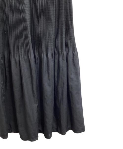ISSEY MIYAKE（イッセイミヤケ）ISSEY MIYAKE (イッセイミヤケ) プリーツスカート / IM02FG911 ブラック サイズ:Sの古着・服飾アイテム