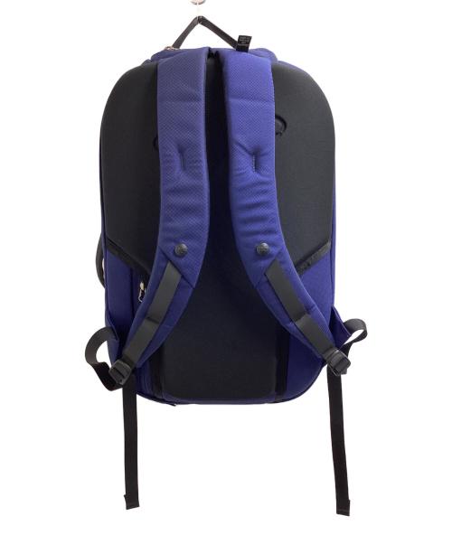 ARC'TERYX（アークテリクス）ARC'TERYX (アークテリクス) BEAMS (ビームス) 別注BLADE24 / 別注ブレード24　17045-72037 ネイビーの古着・服飾アイテム