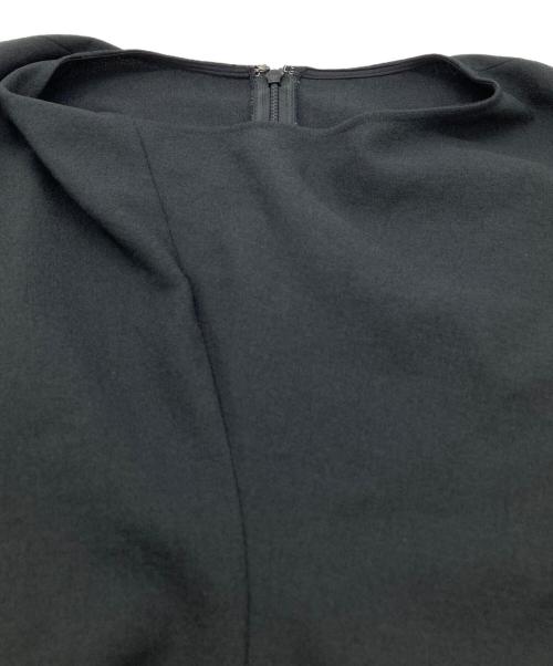 LANVIN en Bleu（ランバンオンブルー）LANVIN en Bleu (ランバンオンブルー) アムンゼンドレープネックフレアワンピース / 3476305 ブラック サイズ:38の古着・服飾アイテム