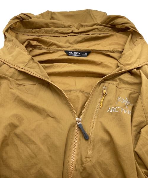 ARC'TERYX（アークテリクス）ARC'TERYX (アークテリクス) SQUAMISH HOODY / スコーミッシュフーディ / ナイロンジャケット / 25172-123066 ベージュ サイズ:Sの古着・服飾アイテム
