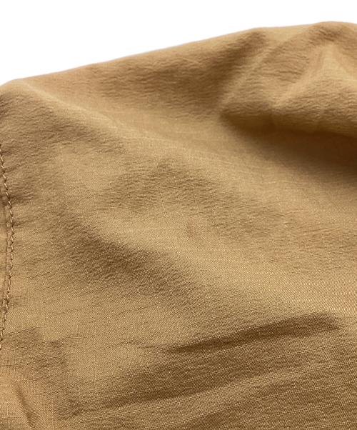 ARC'TERYX（アークテリクス）ARC'TERYX (アークテリクス) SQUAMISH HOODY / スコーミッシュフーディ / ナイロンジャケット / 25172-123066 ベージュ サイズ:Sの古着・服飾アイテム