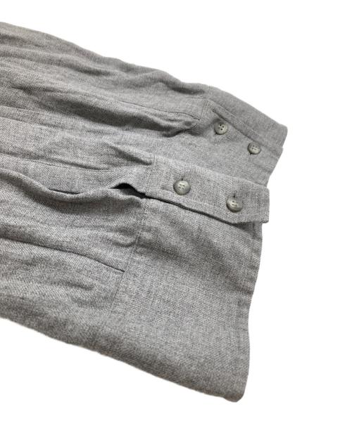 MM6 Maison Margiela（エムエムシックスメゾンマルジェラ）MM6 Maison Margiela (エムエムシックスメゾンマルジェラ) クロップドレーヨンシャツ / cropped rayon shirt / S32DL0137 S41010 グレー サイズ:38の古着・服飾アイテム