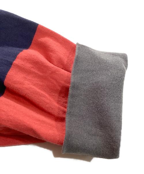 Vivienne Westwood man（ヴィヴィアン ウェストウッド マン）Vivienne Westwood man (ヴィヴィアン ウェストウッド マン) フロントプリントカットソー / SHIELD WITH SCALLOPED EDGE” ラグビースウェット / VW-LP77819 グレー サイズ:44の古着・服飾アイテム