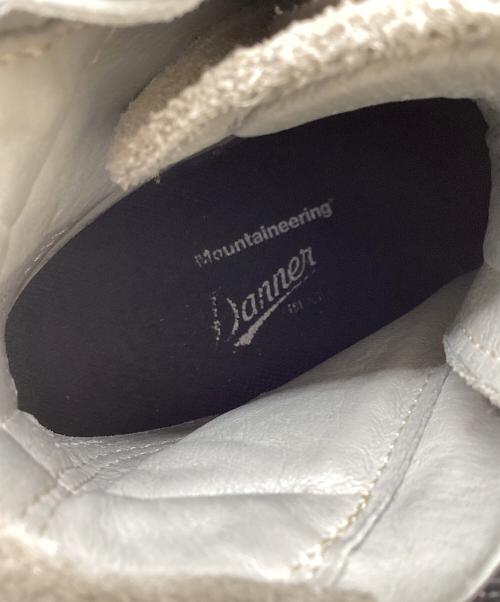 Danner（ダナー）Danner (ダナー) WHITE MOUNTAINEERING (ホワイトマウンテ二アニング) Danner Light/D-212010 ベージュ サイズ:US5の古着・服飾アイテム