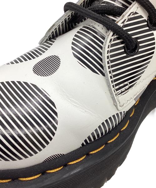 Dr.Martens（ドクターマーチン）Dr.Martens (ドクターマーチン) 8ホールブーツ ホワイト×ブラック サイズ:UK4の古着・服飾アイテム