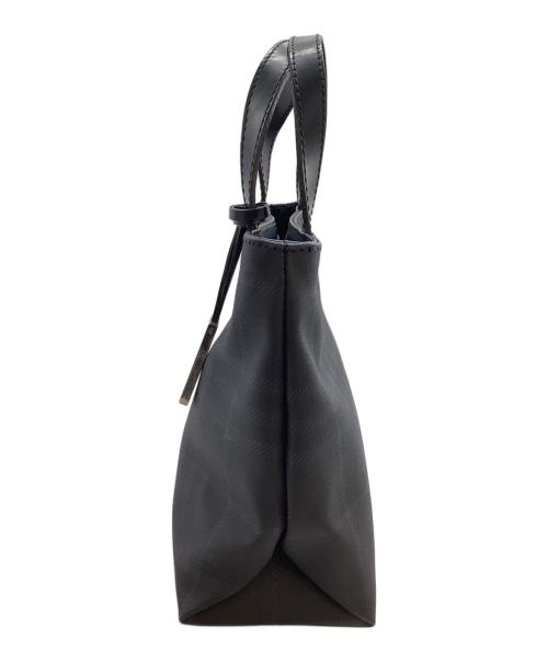 BURBERRY（バーバリー）BURBERRY (バーバリー) ハンドバッグ ネイビーの古着・服飾アイテム