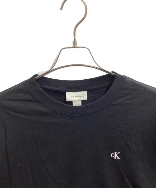 Calvin Klein Jeans（カルバンクラインジーンズ）Calvin Klein Jeans (カルバンクラインジーンズ) ショートスリーブイージーモノグラムTシャツ　/　4RC275G ブラック サイズ:Mの古着・服飾アイテム