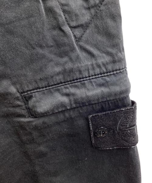 STONE ISLAND（ストーンアイランド）STONE ISLAND (ストーンアイランド) GHOST PIECE ガーメントダイショーツ / 7415L06F2 ブラック サイズ:30の古着・服飾アイテム