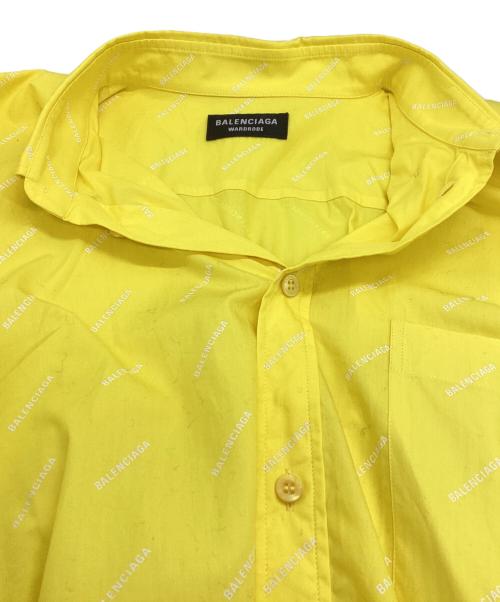 BALENCIAGA（バレンシアガ）BALENCIAGA (バレンシアガ) All Over Logo Button Down Shirt イエロー サイズ:37の古着・服飾アイテム
