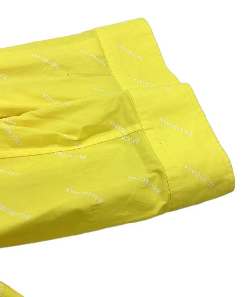 BALENCIAGA（バレンシアガ）BALENCIAGA (バレンシアガ) All Over Logo Button Down Shirt イエロー サイズ:37の古着・服飾アイテム