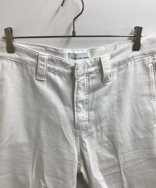 Calvin Klein Jeans（カルバンクラインジーンズ）Calvin Klein Jeans (カルバンクラインジーンズ) トラウザーショートパンツ ホワイト サイズ:32の古着・服飾アイテム