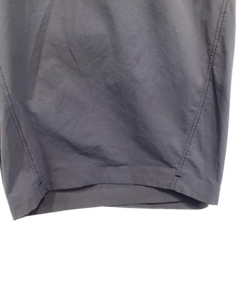 ARC'TERYX（アークテリクス）ARC'TERYX (アークテリクス) Aptin SHORT / ナイロン ロゴショーツ / 18905-126313 グレー サイズ:Lの古着・服飾アイテム