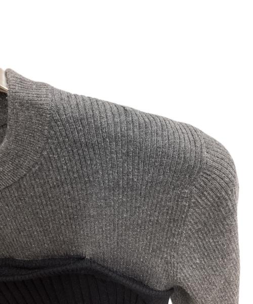 OMMO（オーエムエムオー）OMMO (オーエムエムオー) BUSTIER LAYERED BLOCKING KNIT / ビスチェレイヤードブロックニット / 882410500101 グレー×ブルー サイズ:FREEの古着・服飾アイテム