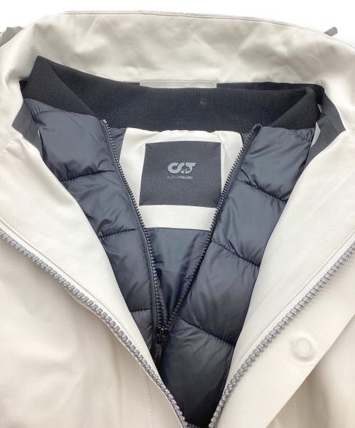 ALPHA TAURI（アルファタウリ）ALPHA TAURI (アルファタウリ) レインコート / ATA23000 アイボリー サイズ:Mの古着・服飾アイテム