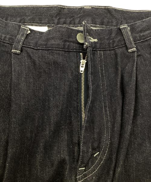 Graphpaper（グラフペーパー）Graphpaper (グラフペーパー) COLORFAST DENIM 2 TUCK PANTS / カラーファストデニム2タックパンツ / GM201-40095B インディゴ サイズ:1の古着・服飾アイテム