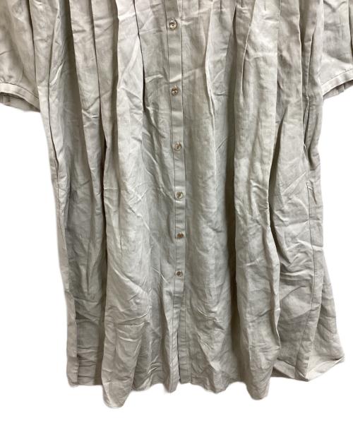 INDIVIDUAL SENTIMENTS（インディヴィジュアル センチメンツ）INDIVIDUAL SENTIMENTS (インディヴィジュアル センチメンツ) dowsing printed shirt one piece　/　SH39W-RY2 グレーの古着・服飾アイテム