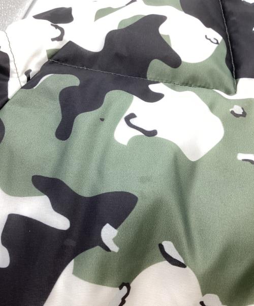 TIGHTBOOTH PRODUCTION（タイトブースプロダクション）TIGHTBOOTH PRODUCTION (タイトブースプロダクション) KILLER BONG (キラーボング) URBAN CAMO DOWN JKT / アーバンカモダウンジャケット / FW23-TBKB03 グリーン サイズ:Lの古着・服飾アイテム