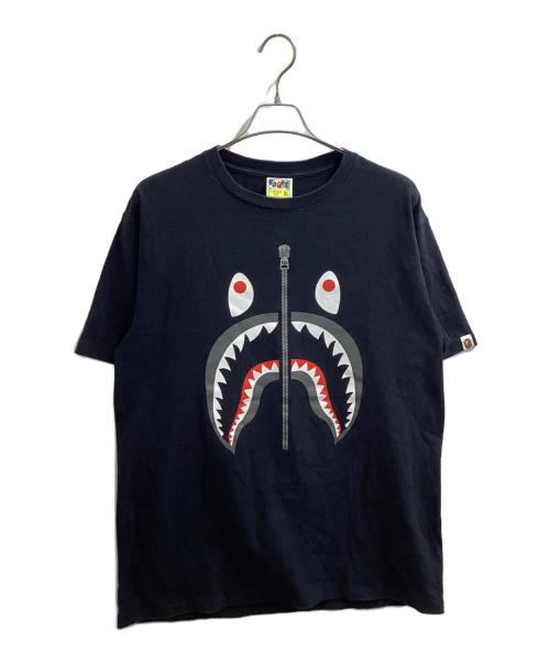 A BATHING APE（アベイシングエイプ）A BATHING APE (アベイシングエイプ) シャークプリントTシャツ / 001TEG801001X ブラック サイズ:XLの古着・服飾アイテム