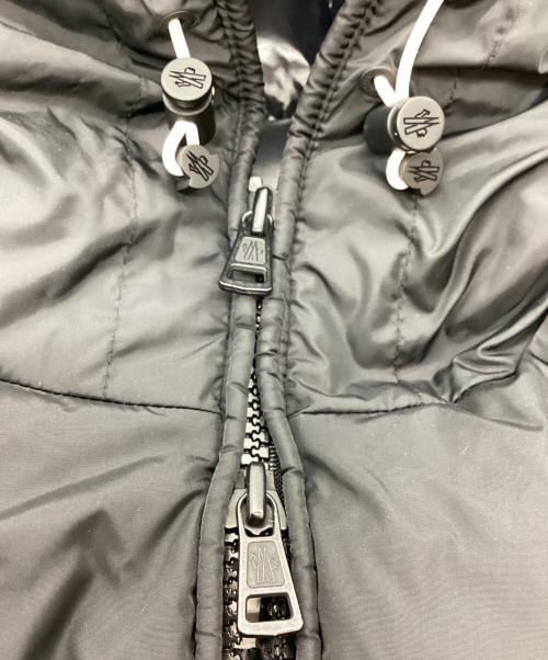 MONCLER（モンクレール）MONCLER (モンクレール) MONTCLA / モンクラ / F20911B56900 / Made in Romania / ルーマニア製 ブラック サイズ:2の古着・服飾アイテム